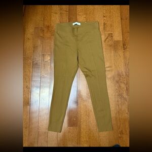 Old Navy Women's Cropped Pants in Camel Brown